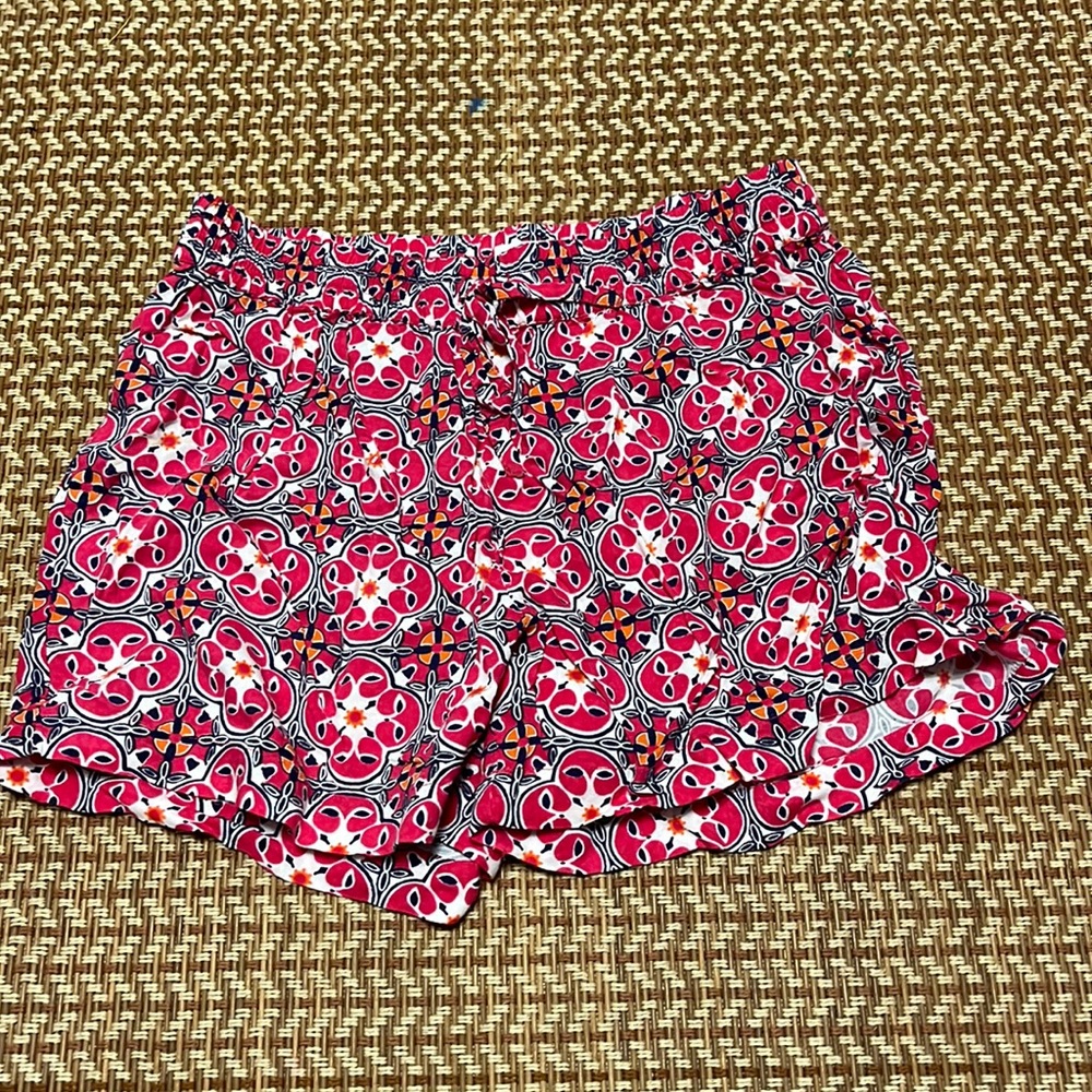 Crown and Ivy comfy shorts